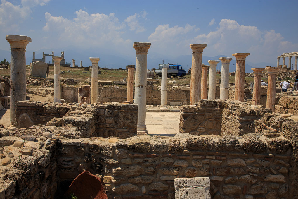 Laodikeia (Laodicea on the Lycus, Laodicea ad Lycum)